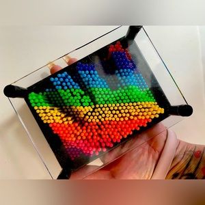 Rainbow Pin Art 3D Hand Sculpture Toy